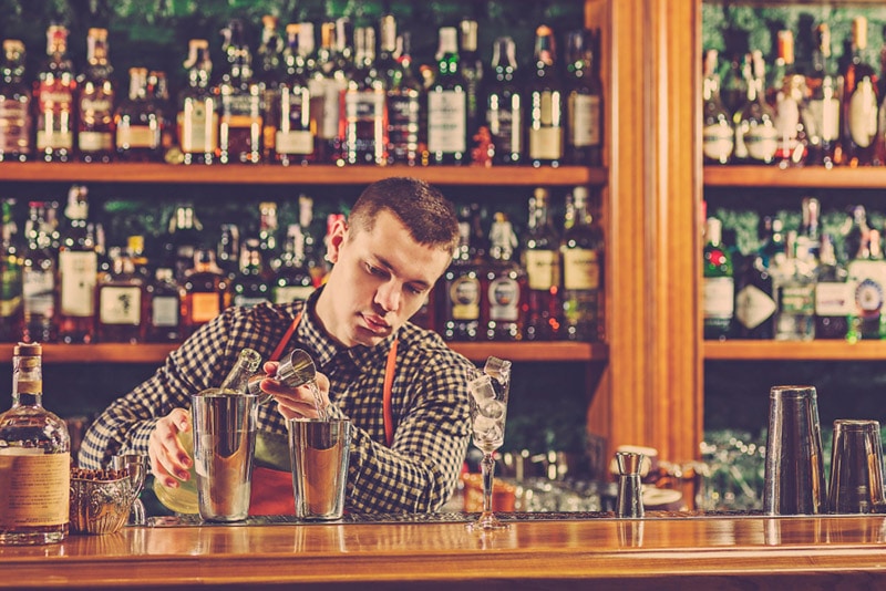 bartender making drinks